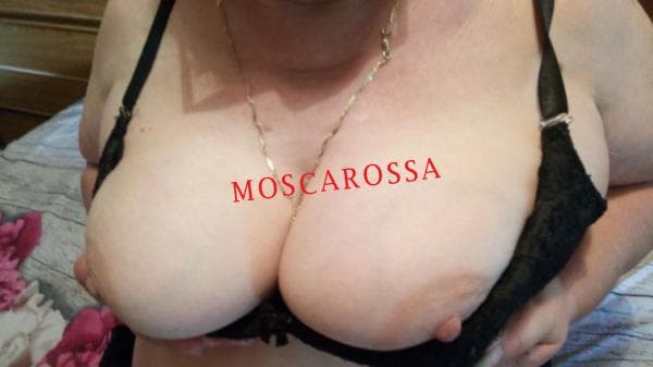 Appena arrivata a Sesto San Giovanni milf Roberta la più Appena arrivata a Sesto San Giovanni milf Roberta la più