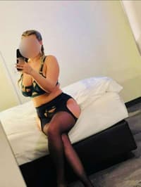 Escort g (reggio emilia)