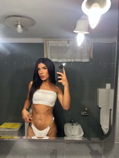 NATHALIA VILLAREAL trans Roma