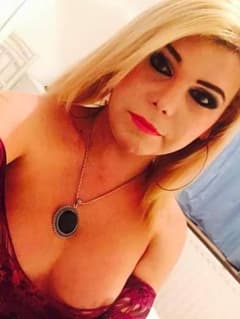 Raffaela hilton trans