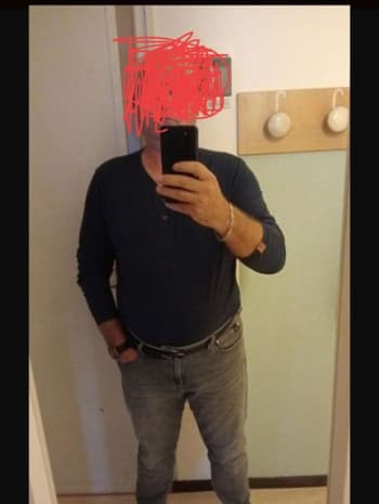 3898285359